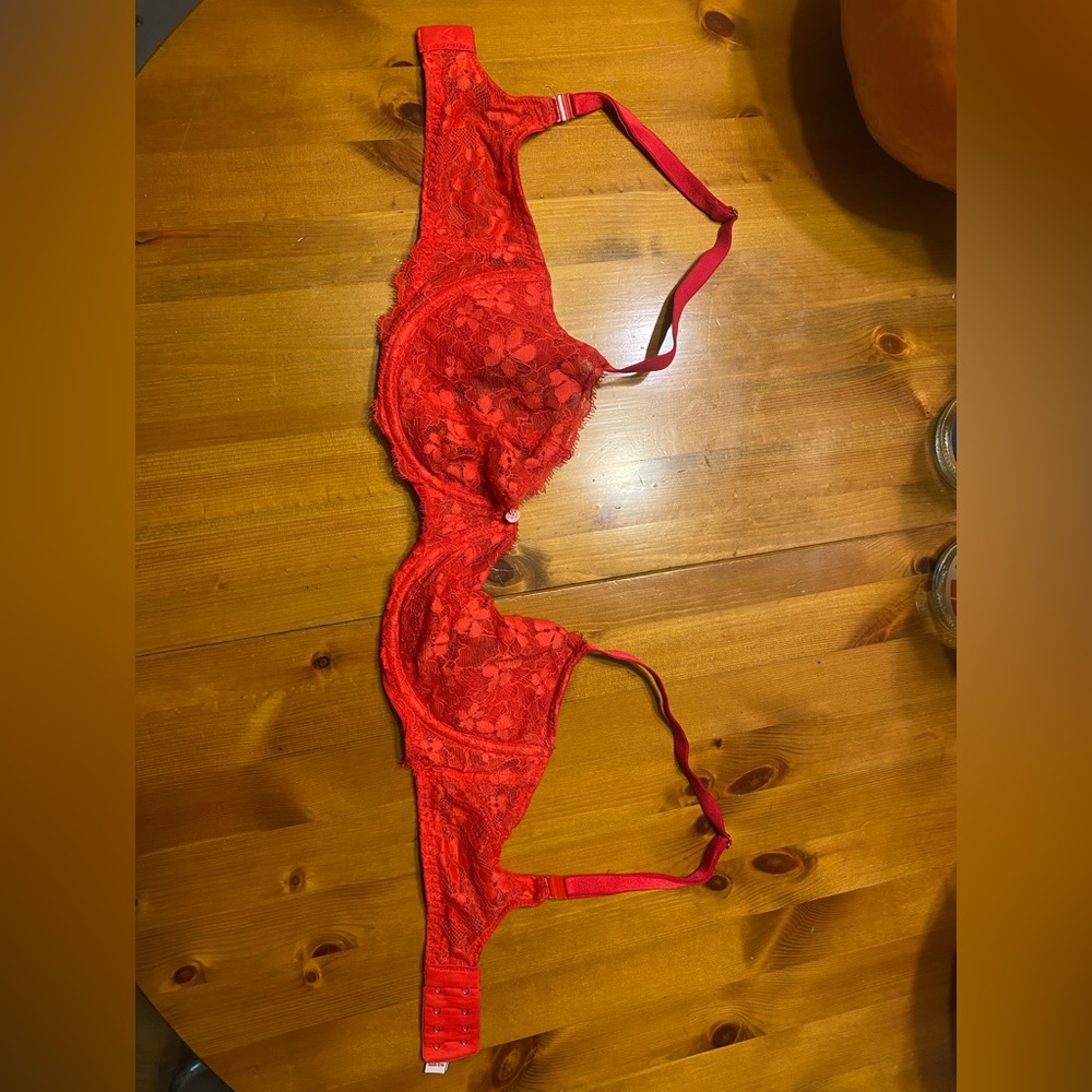 Red Victoria Secret Dream Angels Push-up w/out padding